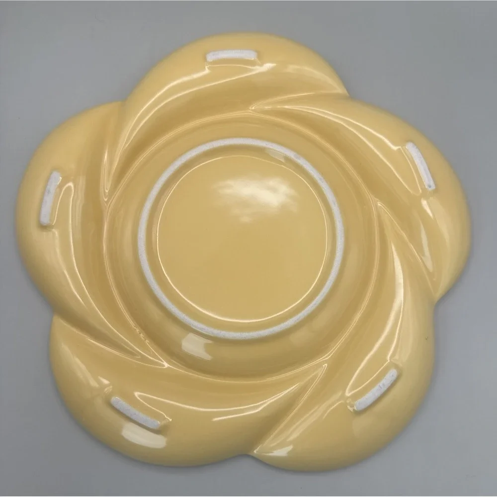 Vintage Yellow Flower Shaped Veggie Fruit Serving Plate Spring Easter Teatime